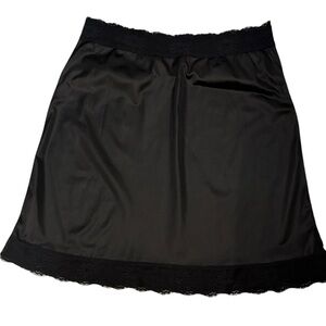 Black Lace‎ Trim Slip